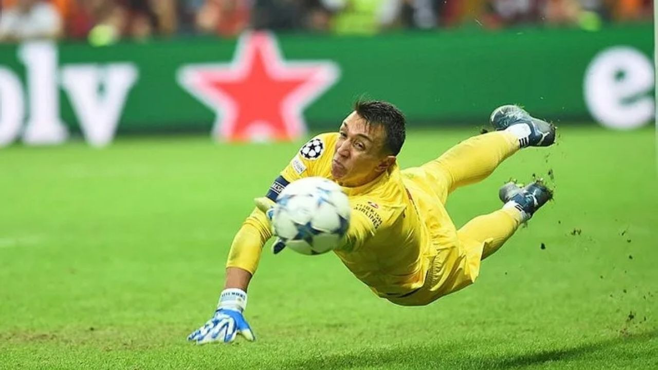 Galatasaray'da Muslera ayrılığı: Neden sitem etti? - Sayfa 2