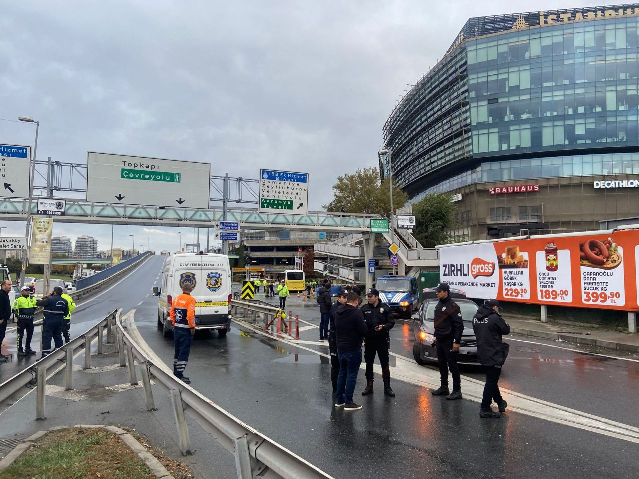 Bakırköy'de feci kaza: İETT otobüsünün altında kalan  polis şehit oldu! - Sayfa 6