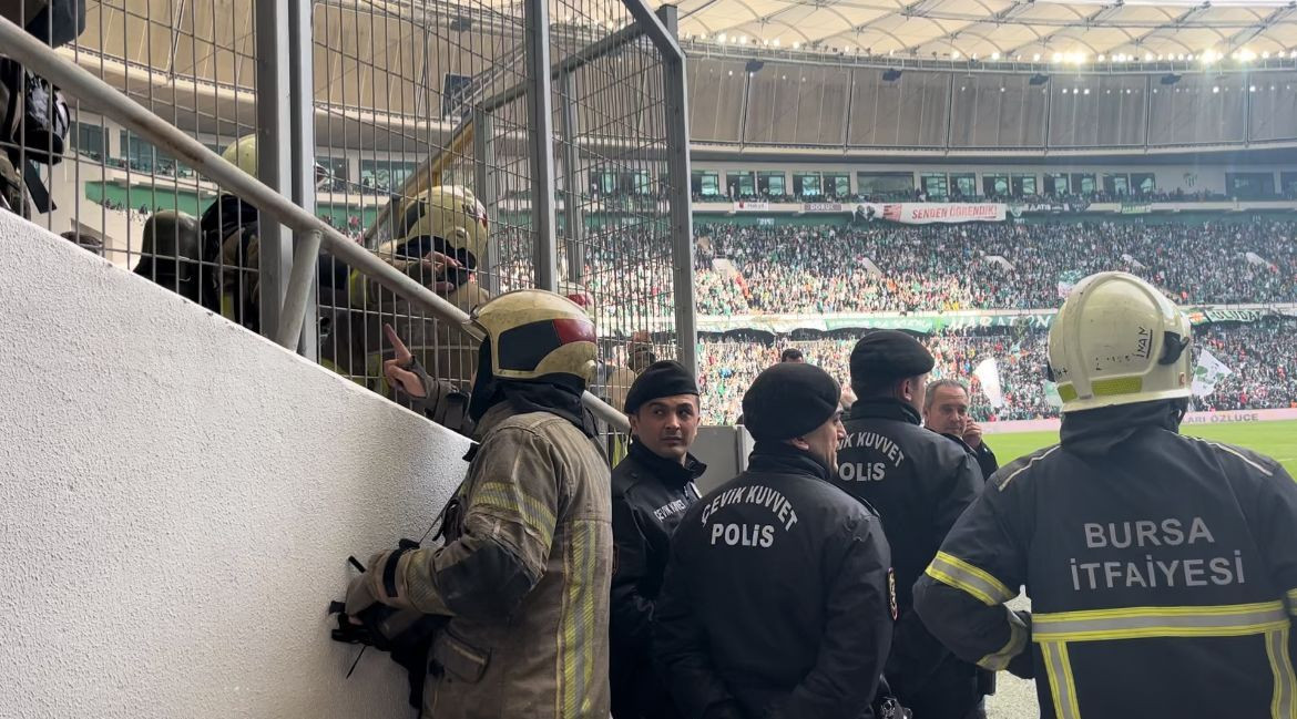 Bursaspor Maçında Yangın Paniği - Sayfa 4