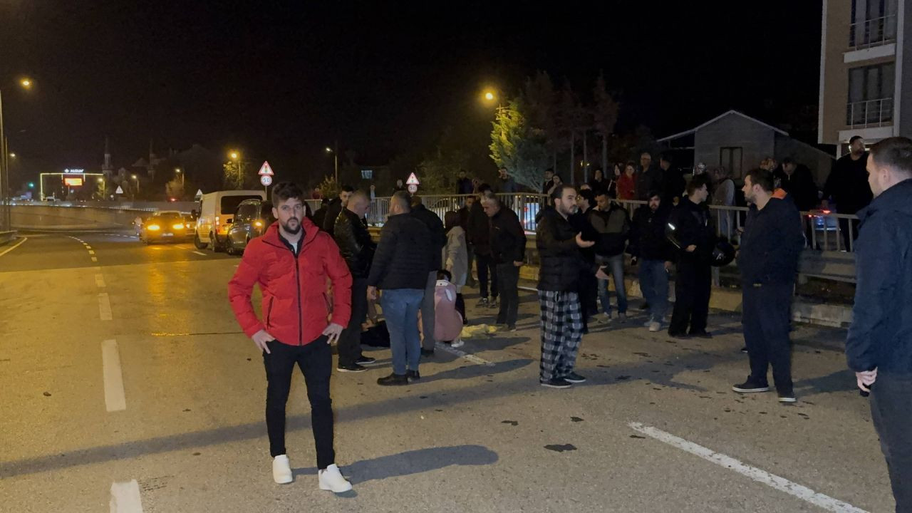 Refüje Çarpan Motosiklet Sürücüsü, Olay Yerinden Geçen Doktorun Müdahalesiyle Hayata Döndürüldü! - Sayfa 1