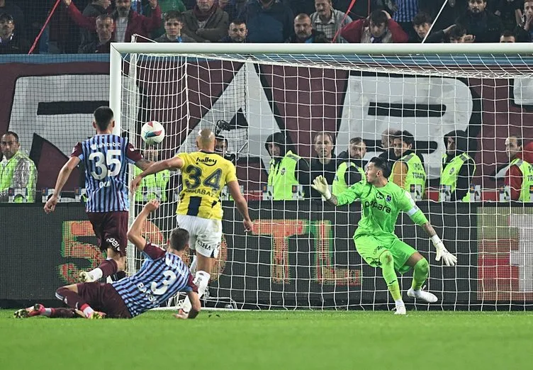 Mourinho'nun Sevinci Dünyayı Salladı! "Amrabat'ın Golünden Sonra..." - Sayfa 9