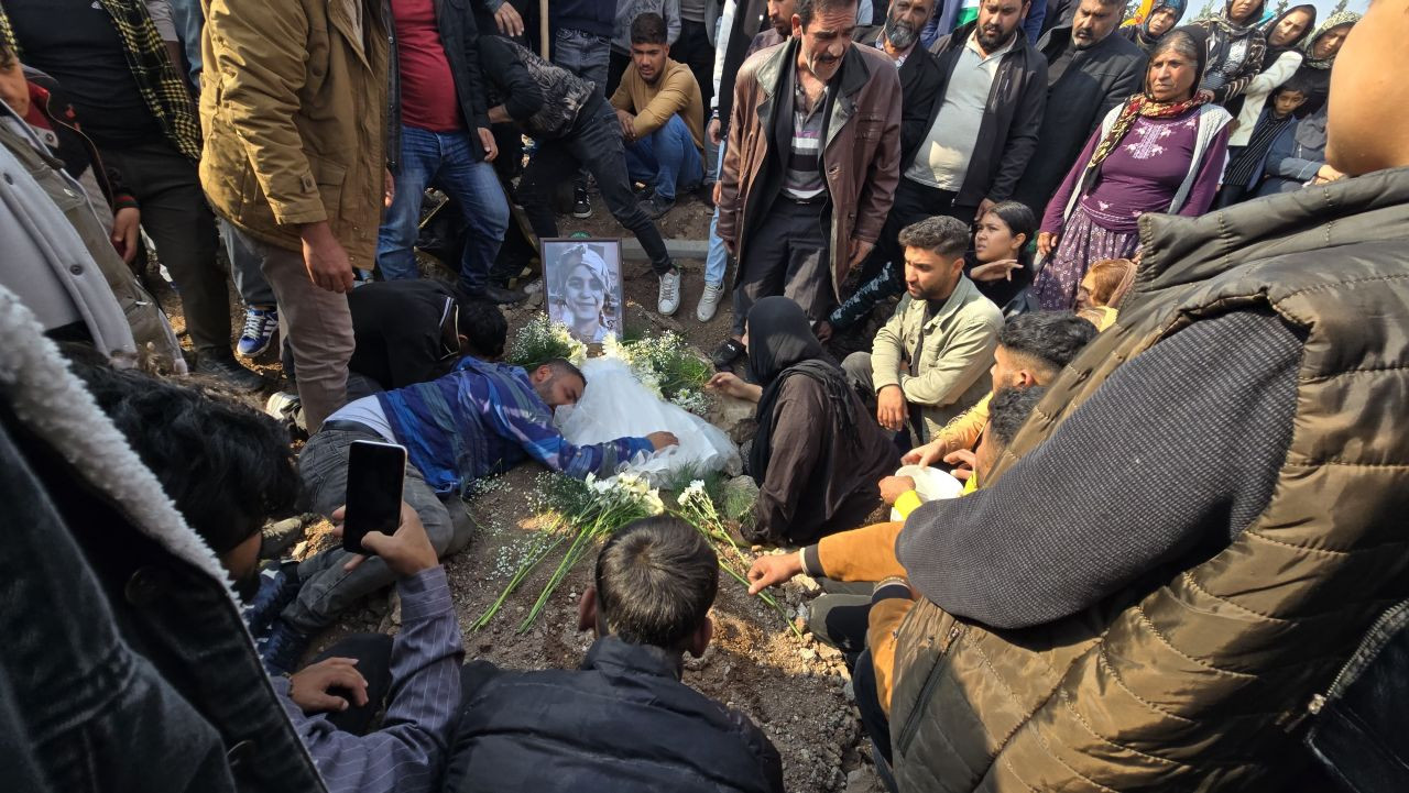 Küçük Şirin Gözyaşlarıyla Şanlıurfa'da Defnedildi - Sayfa 7