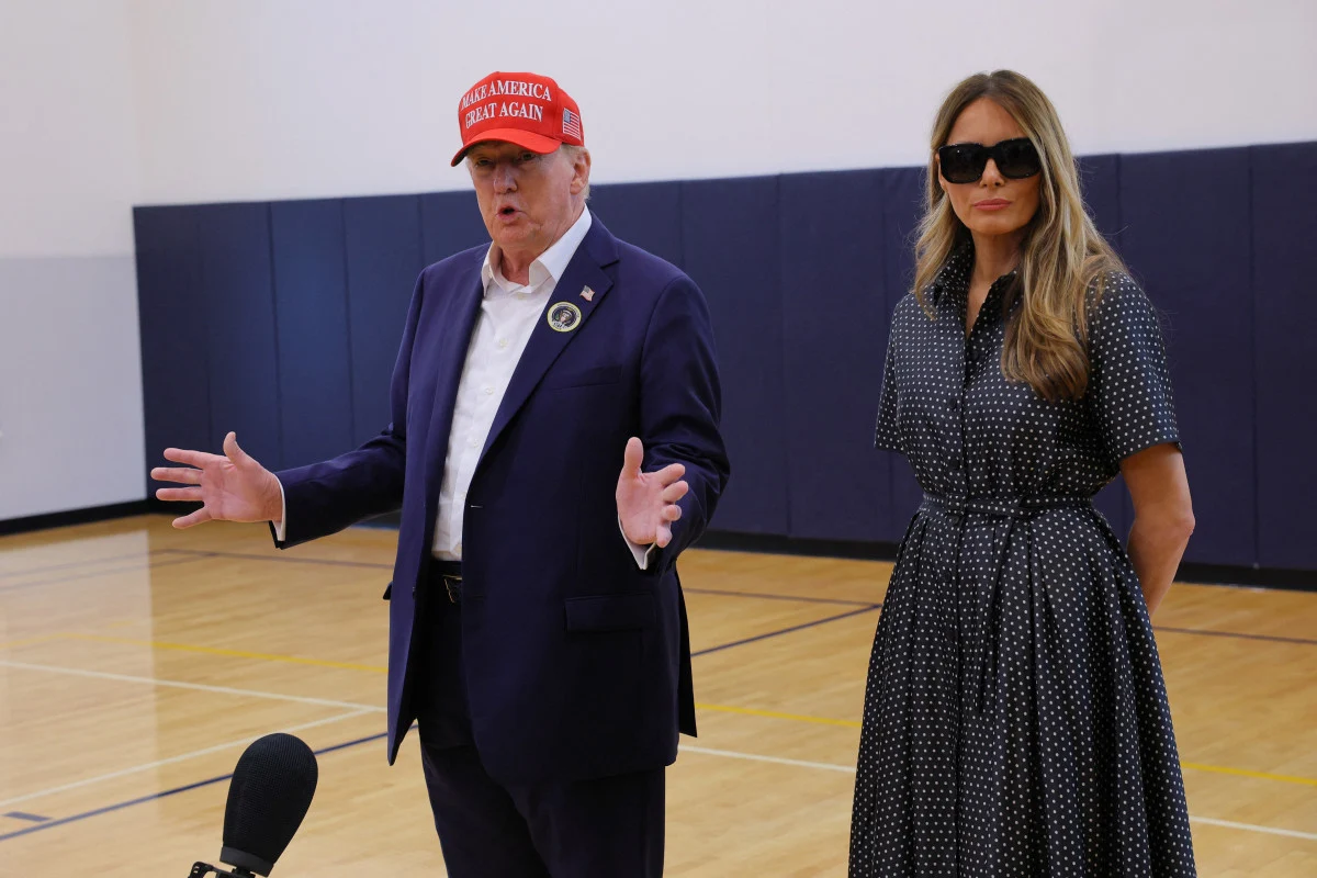 Donald Trump ve Eşi Melania, Florida'da Oylarını Kullandı - Sayfa 3