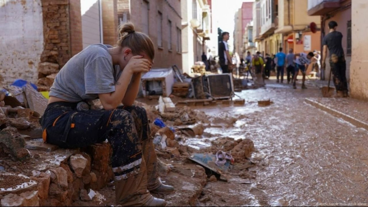 İspanya halkının öfkesi dinmiyor: Son 50 yılın en büyük sel felaketinin faturası belli oldu