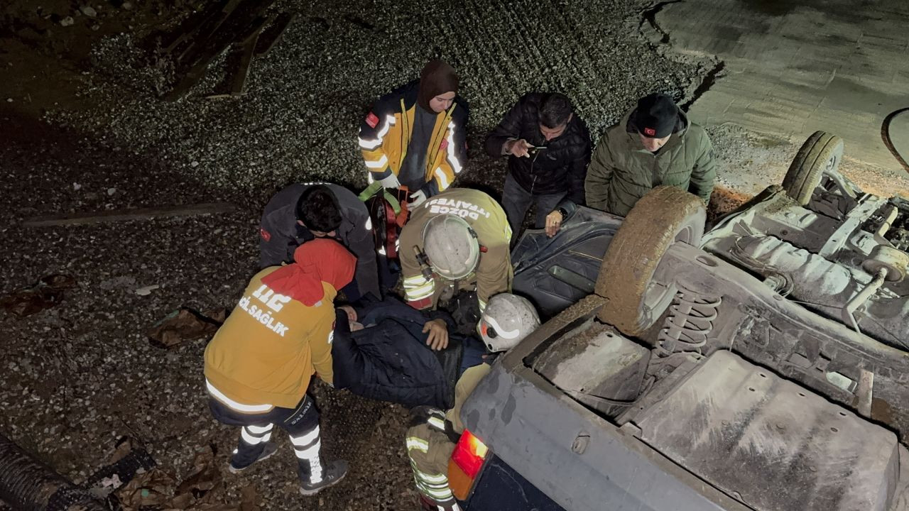 Yolu Karıştırıp Şantiyeye Giren Sürücü Takla Attı: 1 Yaralı - Sayfa 5