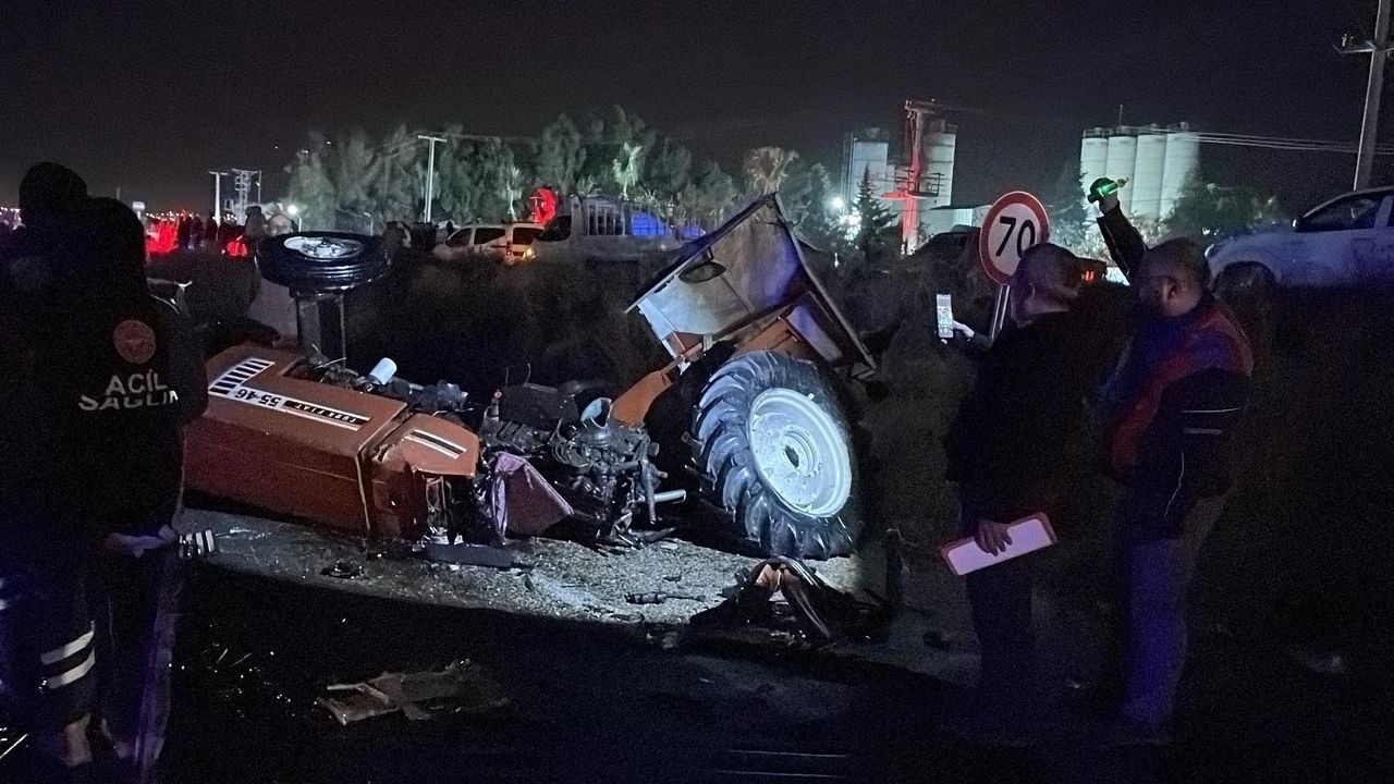 Osmaniye'de zincirleme Kaza: 2 Otomobil Ve Traktör Çarpıştı 4 ölü!