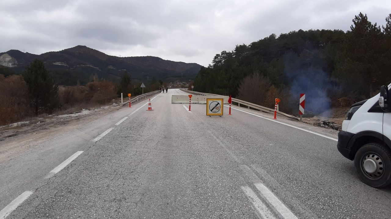 Ankara ile Sakarya’ya köprü olan yol trafiğe kapatıldı: 10 gün sürecek - Sayfa 2