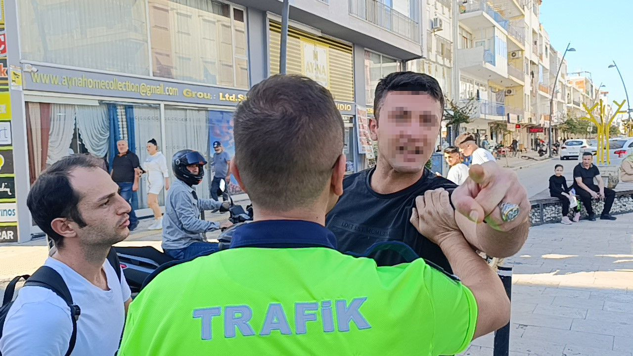 Ticari Aracın Çarptığı Motosikletteki 2 Kişi Savrulup Yaralandı: İşte O Anlar - Sayfa 6