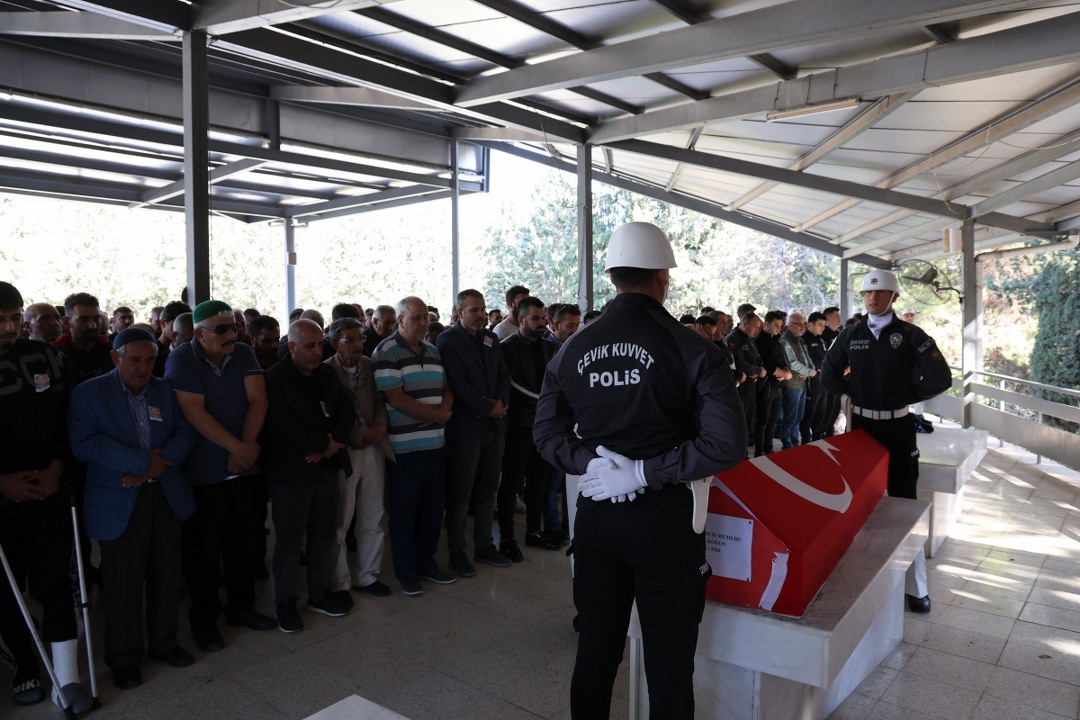 Mardin’de hayatını kaybeden Adanalı polis toprağa verildi - Sayfa 8