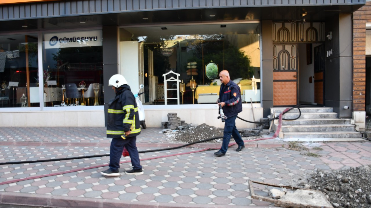 2 katlı evde çıkan yangın söndürüldü