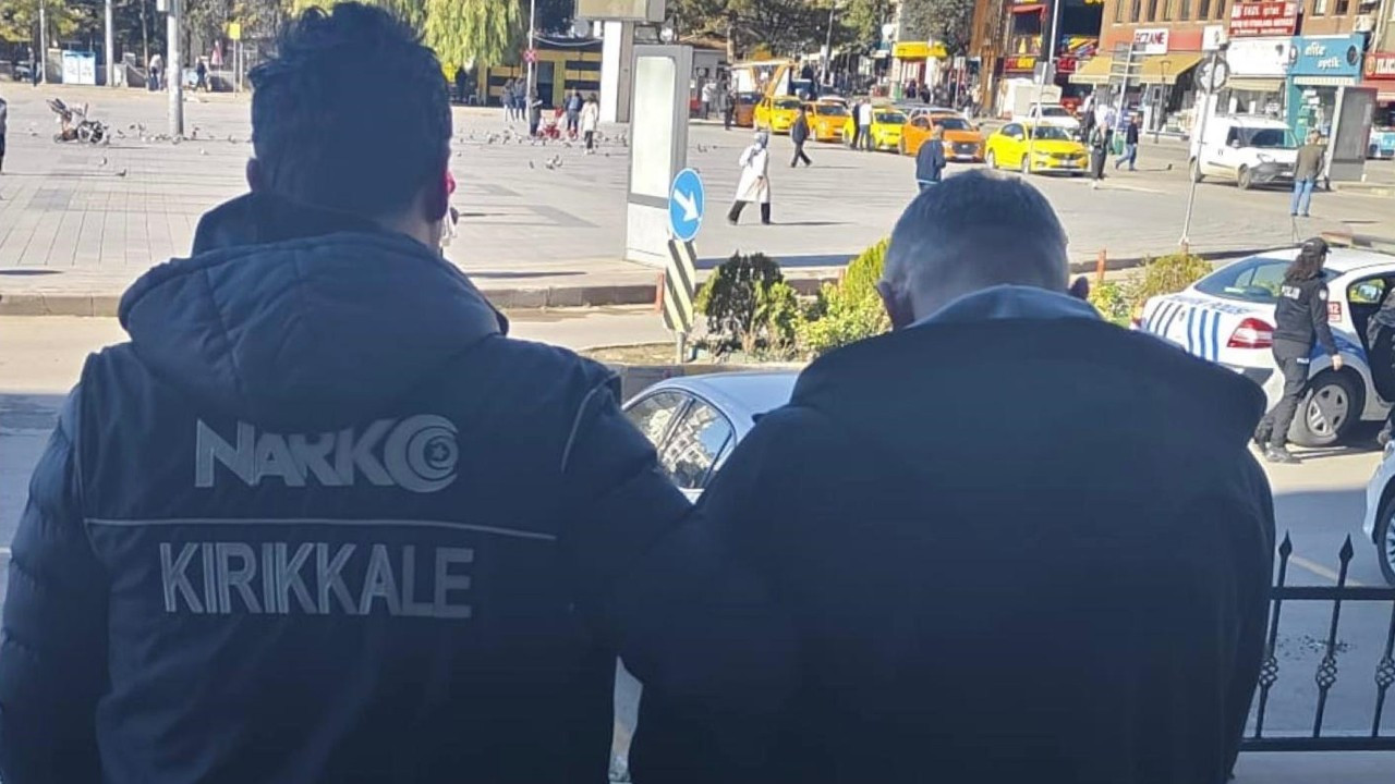 Kırıkkale'de Uyuşturucu Ticareti Yapan 2 Şüpheli Tutuklandı