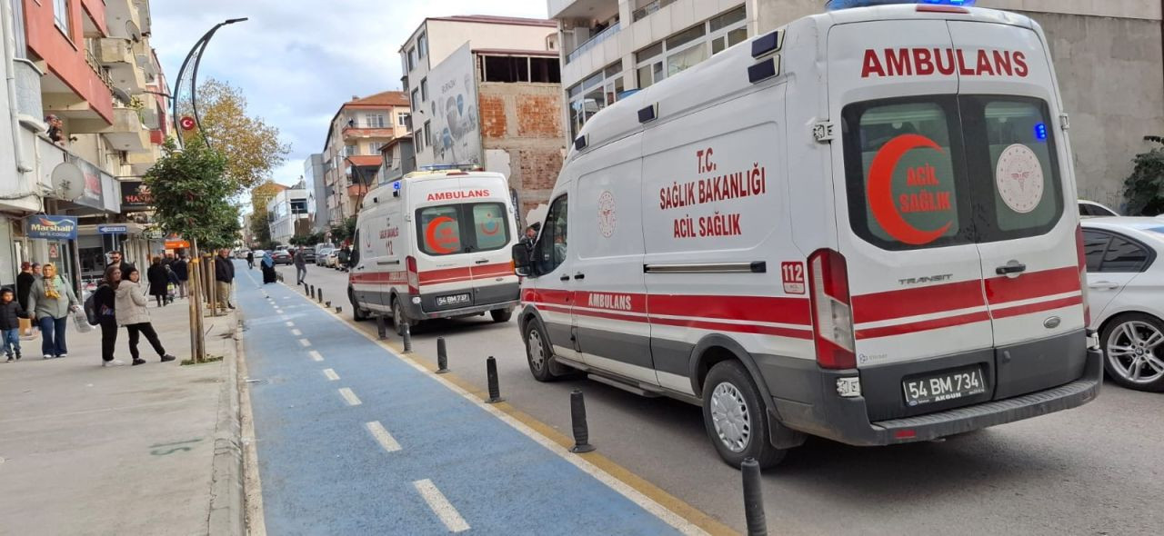 Sakarya'da Lastiği Patlayan Motosiklet Kadına Çarptı: 2 Yaralı - Sayfa 2