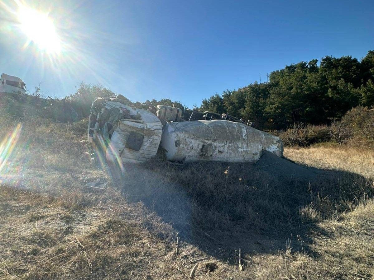 Manisa'da Freni Boşalan Beton Mikseri Devrildi: 1 Yaralı - Sayfa 3