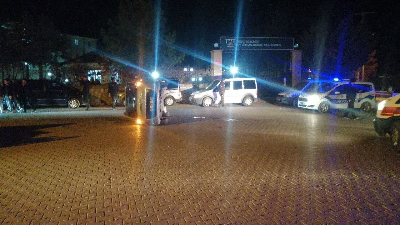 Isparta'da Kontrolden Çıkan Otomobil Yan Yattı: 2 Yaralı - Sayfa 5