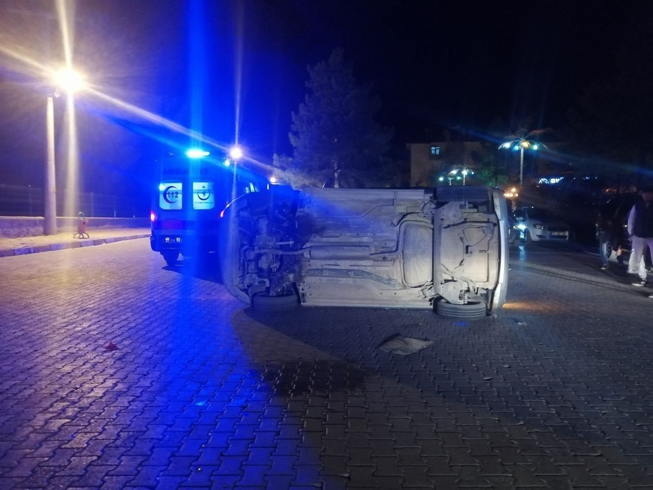 Isparta'da Kontrolden Çıkan Otomobil Yan Yattı: 2 Yaralı - Sayfa 3