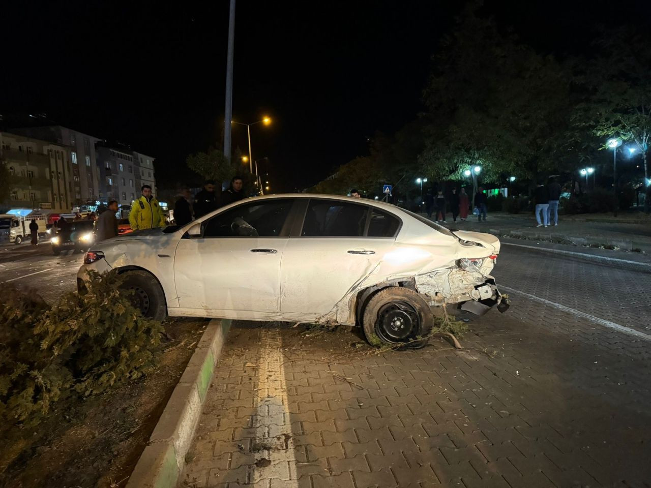 Bingöl Solhan’da İki Araç Çarpıştı: 2 Kişi Yaralandı - Sayfa 3