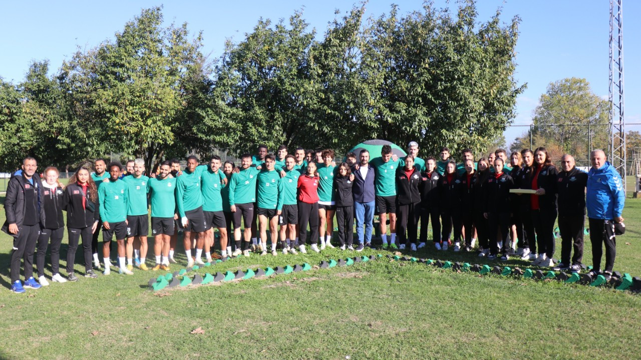 Mesut Bakkal: "Derbiye yakışır bir oyun oynamak istiyoruz"