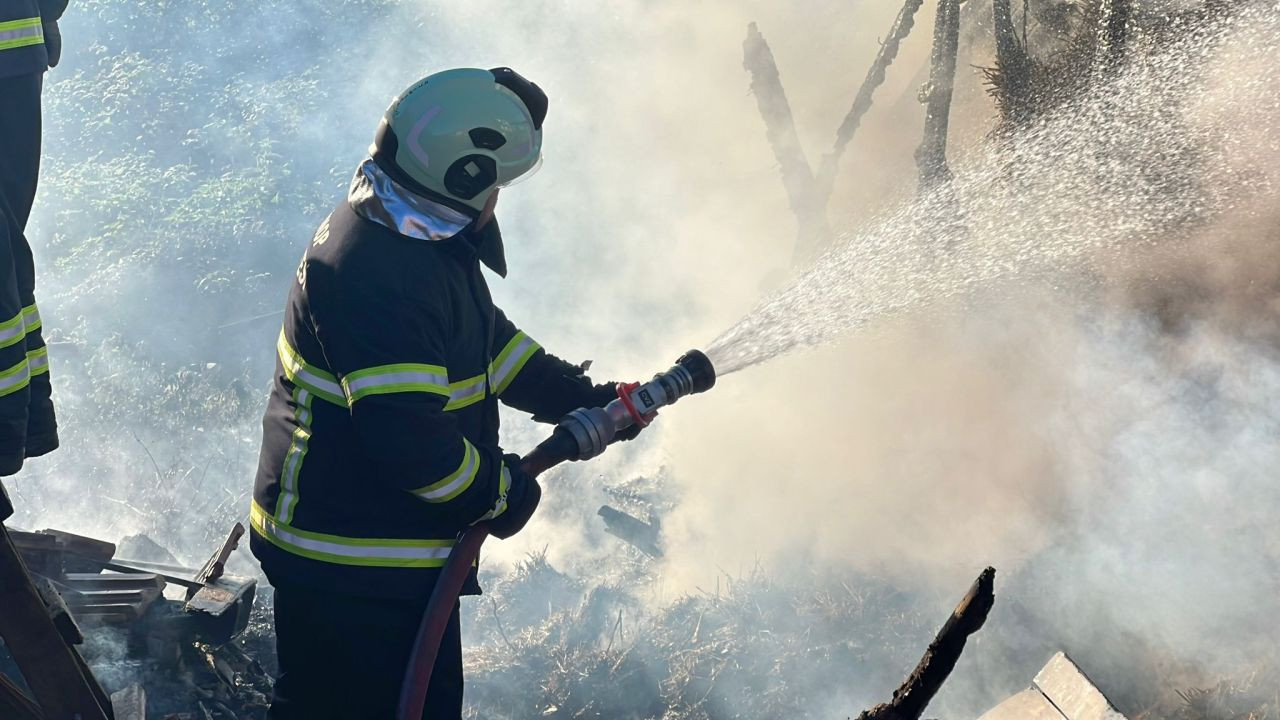 Sinop'ta Çakmakla Oynayan Çocuklar Samanlık Yangınına Sebep Oldu - Sayfa 5