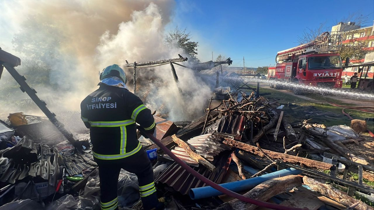 Sinop'ta Çakmakla Oynayan Çocuklar Samanlık Yangınına Sebep Oldu - Sayfa 4