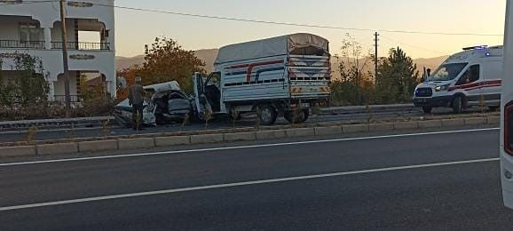 Elazığ'da Feci Kaza: Otomobil ile Kamyonet Çarpıştı, 1 Ölü 1 Yaralı - Sayfa 3