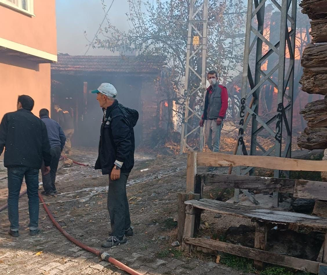 Kütahya'da Çöplük Yangını Köyde Felakete Yol Açtı - Sayfa 2