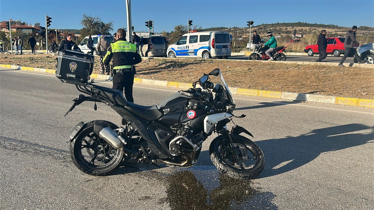 Uşak'ta Yunus Ekibi Kazasında 2’si Polis 4 Kişi Yaralandı - Sayfa 1