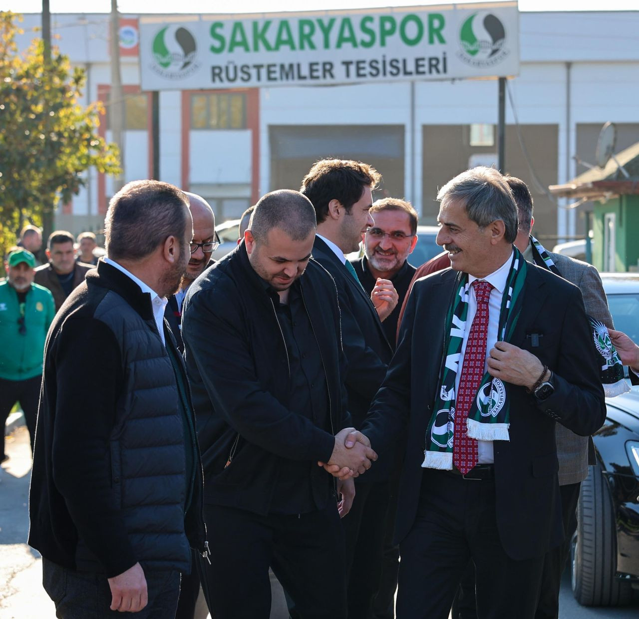 Sakaryaspor'a Moral Ziyareti: “Pazar günü hep birlikte takımımızın yanında olalım” - Sayfa 11