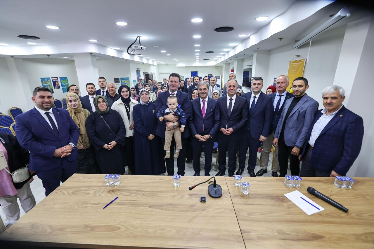 Başkan Alemdar'dan Şehre Hizmet Vurgusu: “Her anımızda Sakarya’ya hizmet için çalışıyoruz” - Sayfa 15