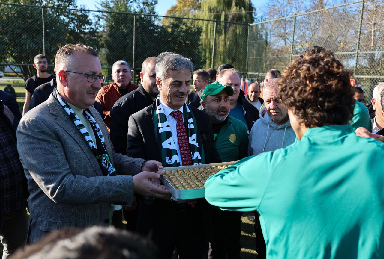 Sakaryaspor'a Moral Ziyareti: “Pazar günü hep birlikte takımımızın yanında olalım” - Sayfa 7