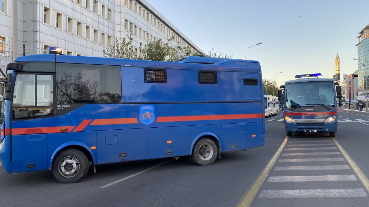 Narin Güran davasında sanık ve tanıklar adliyeye getirildi - Sayfa 5