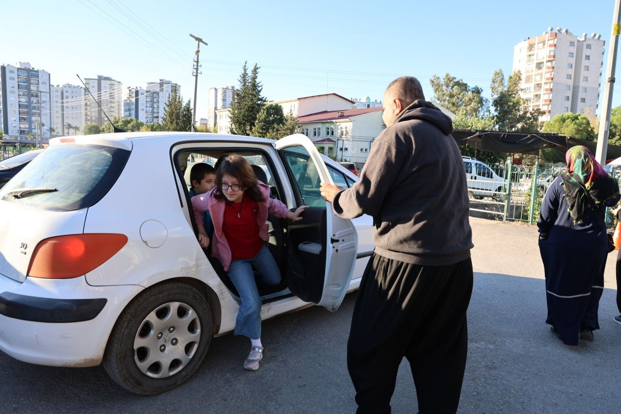 Konuşma zorluğu çeken babanın çocuklarını okutma azmi - Sayfa 3