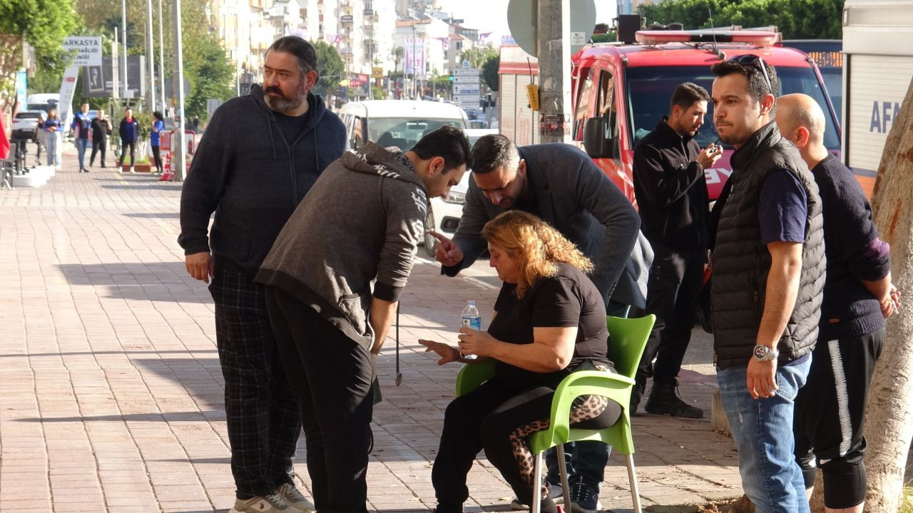 Gaz sıkışması bomba gibi patladı, 2 belediye çalışanı yaralandı - Sayfa 11