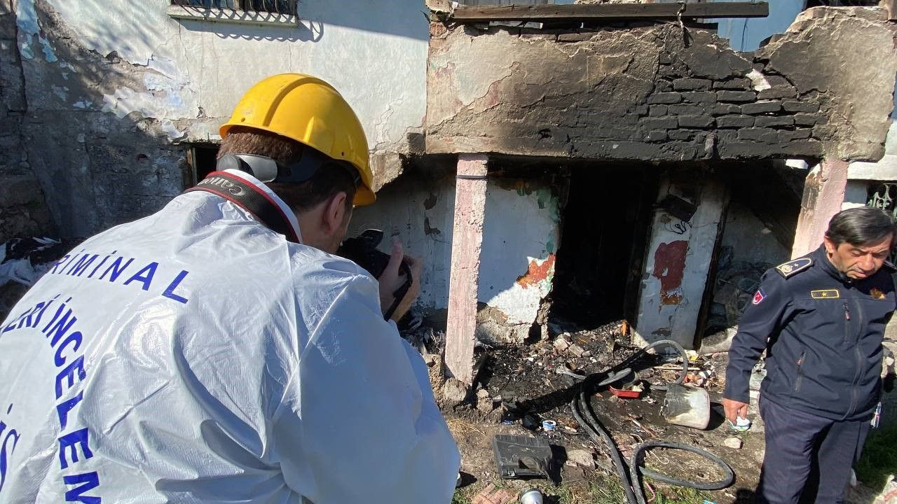 Karabük'te çöp dolu evde yangın - Sayfa 3