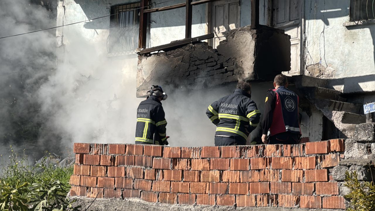 Karabük'te çöp dolu evde yangın - Sayfa 2