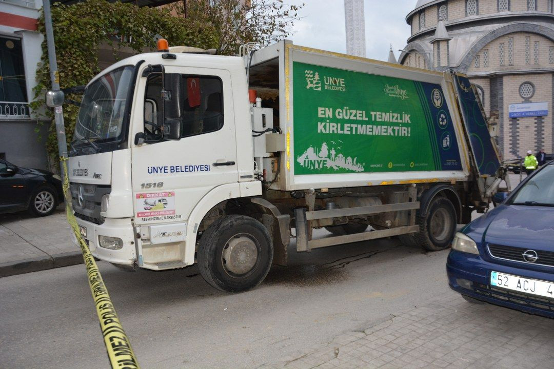 Emekli imam, sabah namazına giderken çöp kamyonunun altında kalarak hayatını kaybetti - Sayfa 3