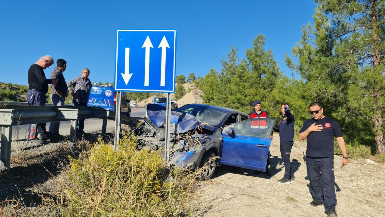 Antalya-Isparta Yolunda Zincirleme Kazada Can Kaybı 3'e Yükseldi - Sayfa 1