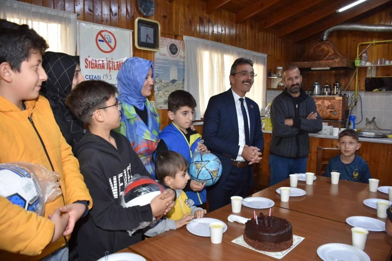 Başkanı Şenol Dinç, gönüllere dokunuyor - Sayfa 1