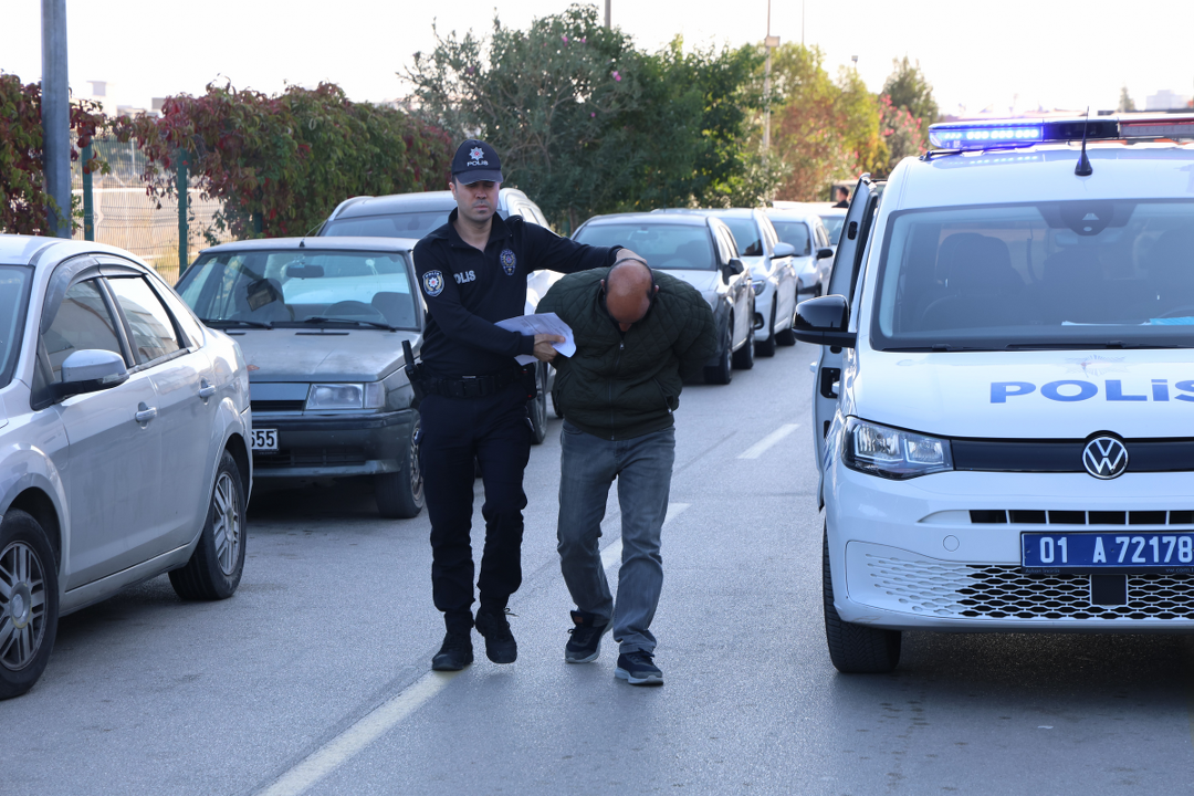 Adana'da yolcu sırası kavgasında taksi şoförü dehşet saçtı: 3 yaralı - Sayfa 4