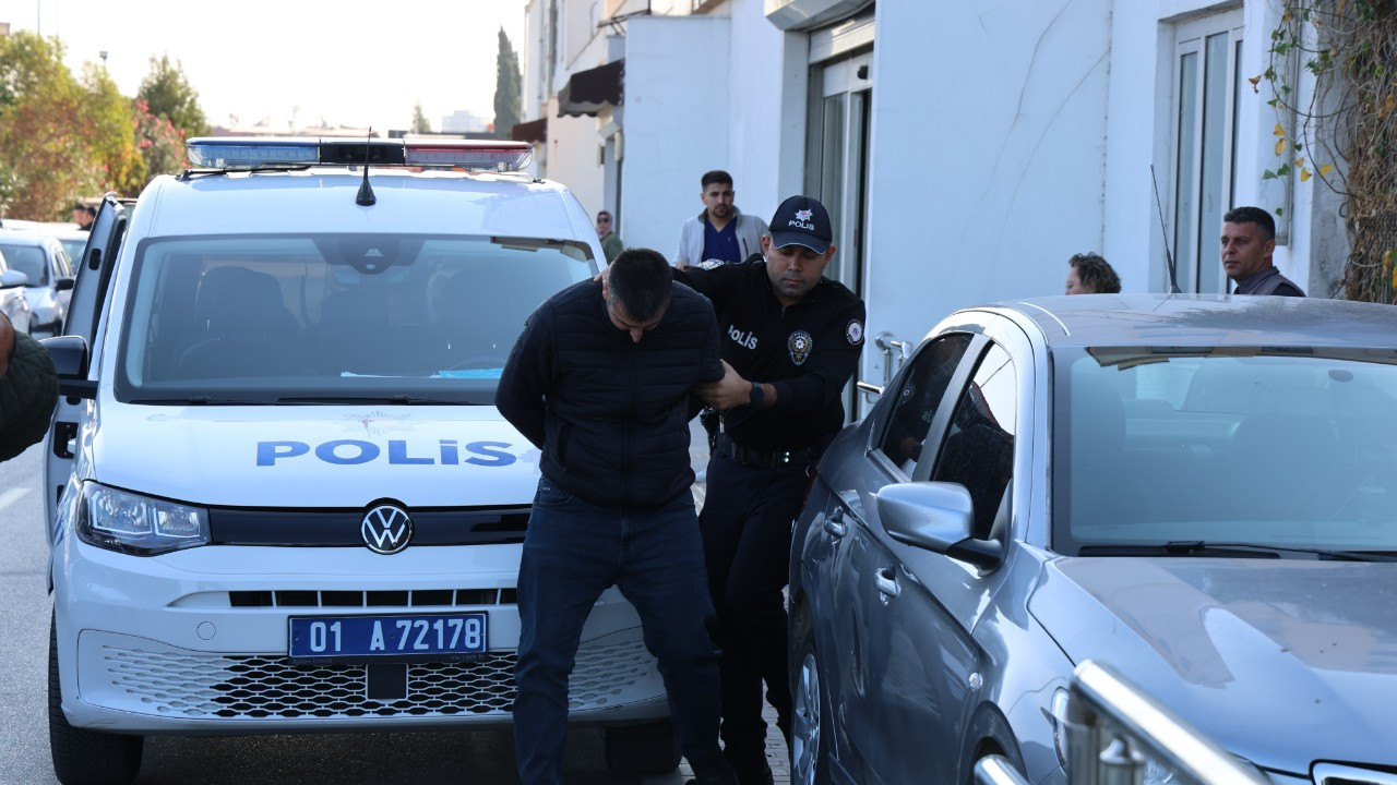 Adana'da yolcu sırası kavgasında taksi şoförü dehşet saçtı: 3 yaralı