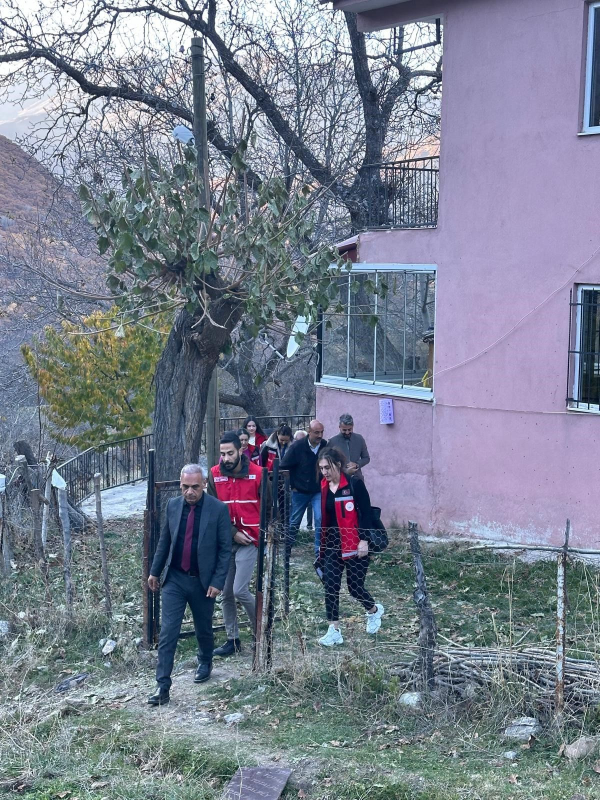 Tunceli'de Yaşayan 9 Yaşındaki Ege'ye Tekerlekli Sandalye Sürprizi! - Sayfa 2