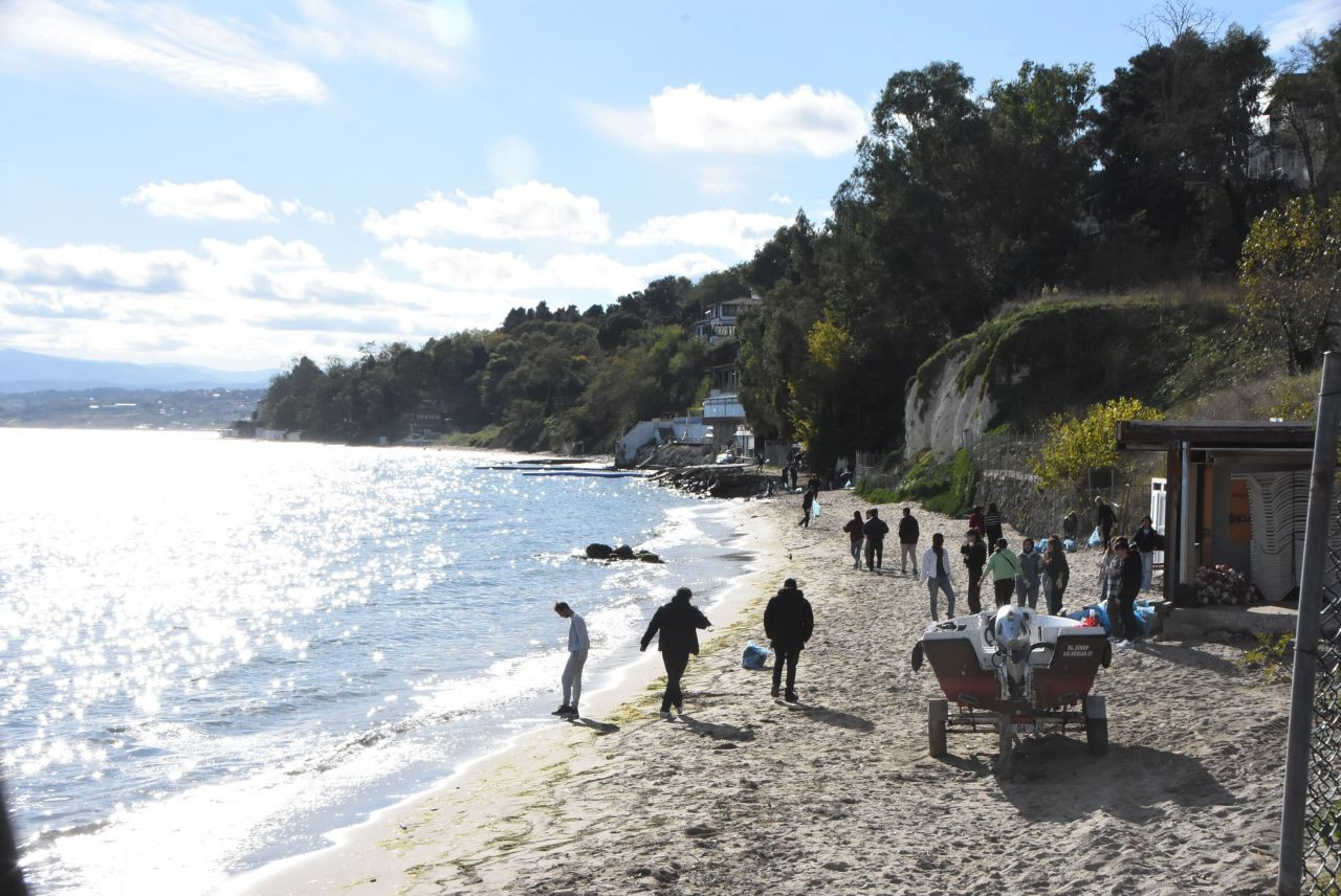 Üniversitesi öğrencilerinden sahil temizliği - Sayfa 5