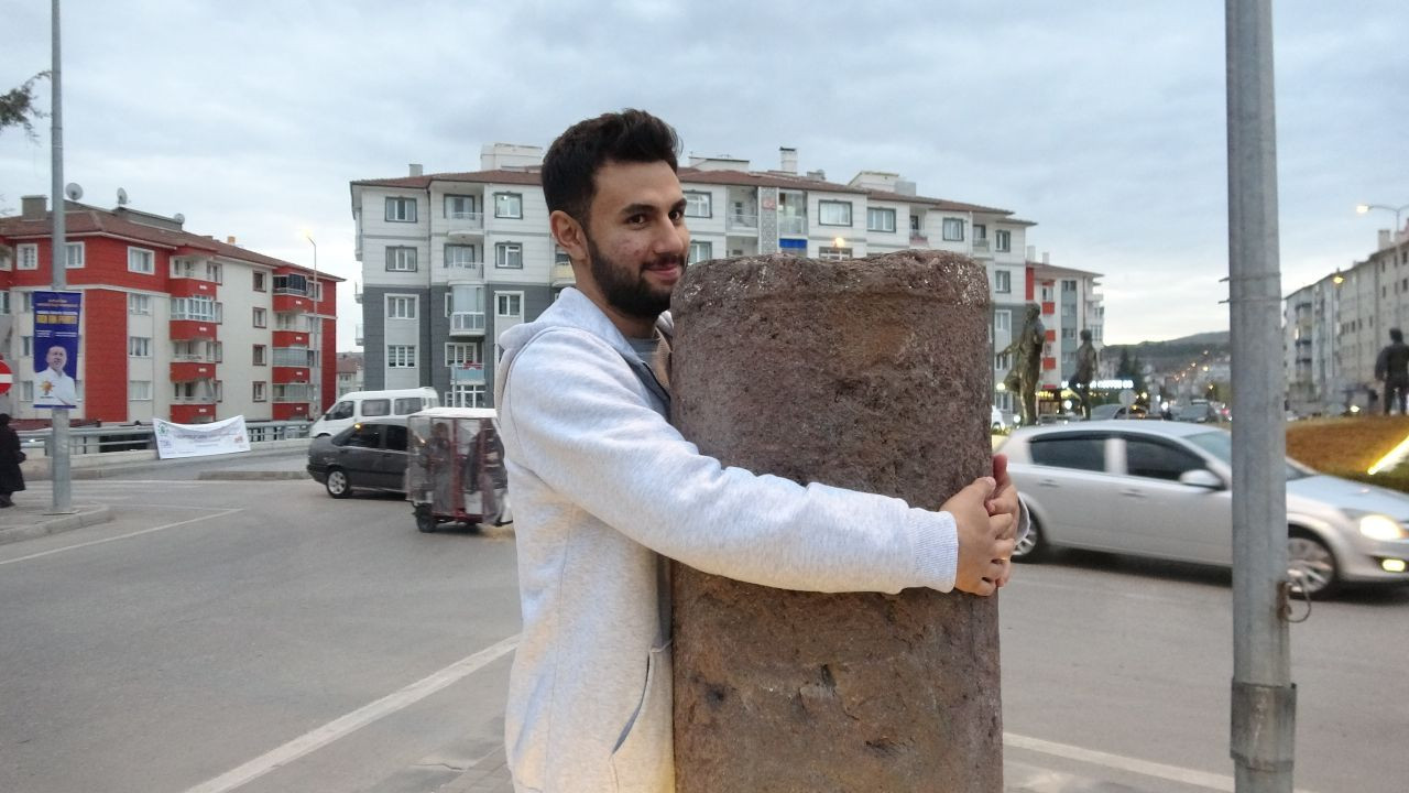 Roma Dönemi'nden Kalan Tarihi 'Kucaklama Taşı' Halk Tarafından İlgi Çekiyor! - Sayfa 7