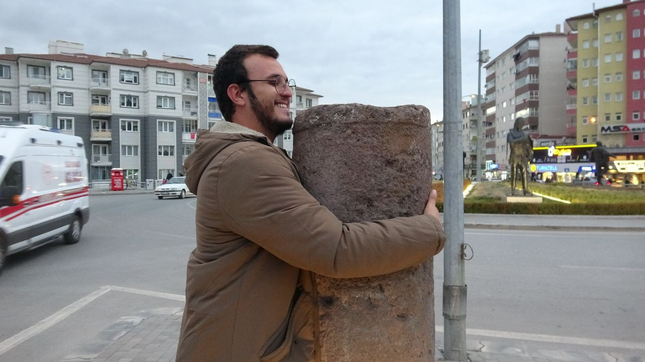 Roma Dönemi'nden Kalan Tarihi 'Kucaklama Taşı' Halk Tarafından İlgi Çekiyor! - Sayfa 4