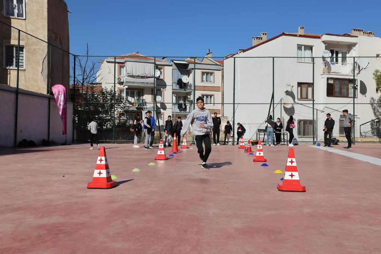 Şehzadeler'in genç yetenekleri belirleniyor - Sayfa 6