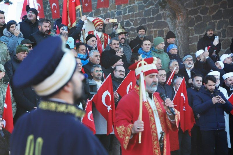 Aziziye Destanının 147. yıl dönümünde ecdadını andı - Sayfa 14