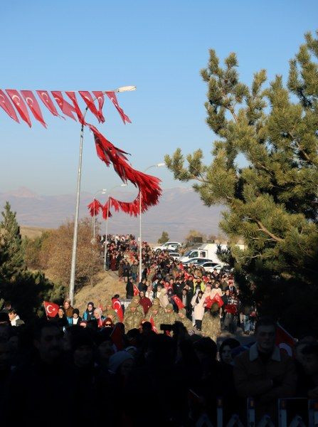 Aziziye Destanının 147. yıl dönümünde ecdadını andı - Sayfa 19