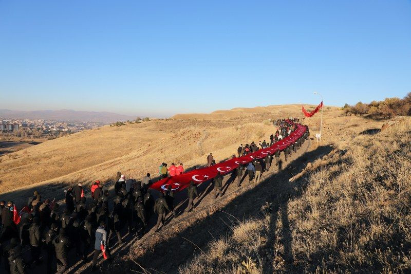 Aziziye Destanının 147. yıl dönümünde ecdadını andı - Sayfa 8