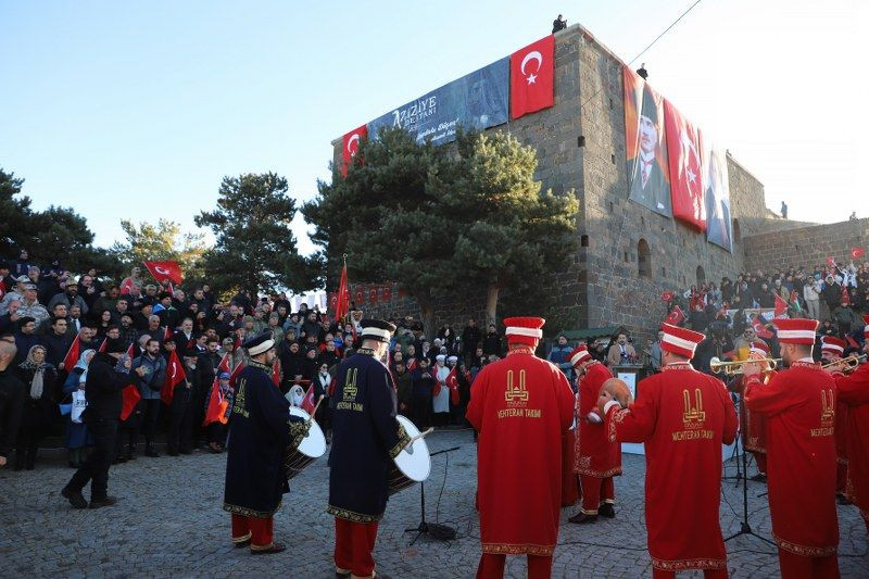 Aziziye Destanının 147. yıl dönümünde ecdadını andı - Sayfa 17