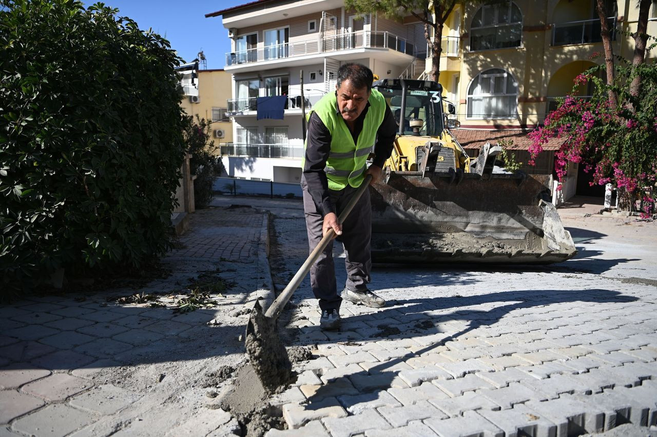 Kuşadası'nda Yol Yapım ve Bakım Çalışmaları Hızla Devam Ediyor - Sayfa 3