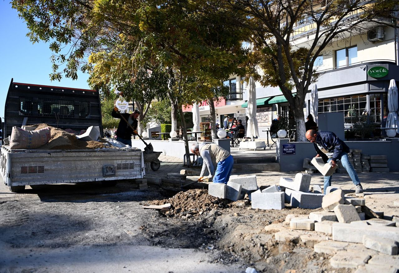 Kuşadası'nda Yol Yapım ve Bakım Çalışmaları Hızla Devam Ediyor - Sayfa 4